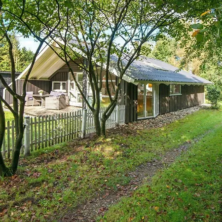 8 Person Holiday In Vakantiehuis